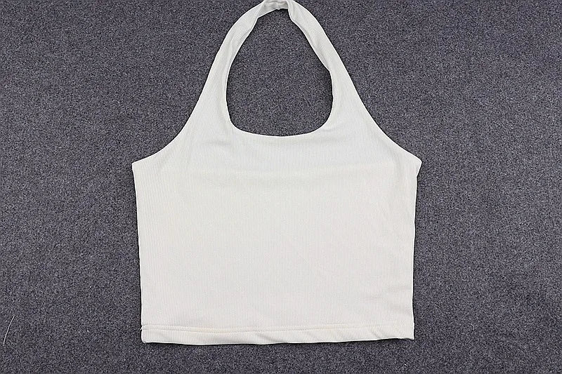 Luna Aura Crop — Top corto de cuello halter con acabado elegante y ajuste favorecedor, ideal para destacar en cualquier ocasión