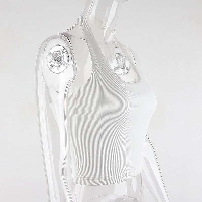 Luna Aura Crop — Top corto de cuello halter con acabado elegante y ajuste favorecedor, ideal para destacar en cualquier ocasión