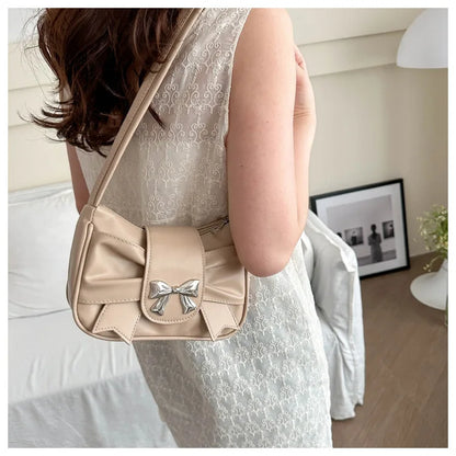 Marbelle Casual Elegance — Bolso bajo el brazo con diseño sofisticado, ligero y práctico para uso diario y salidas nocturnas