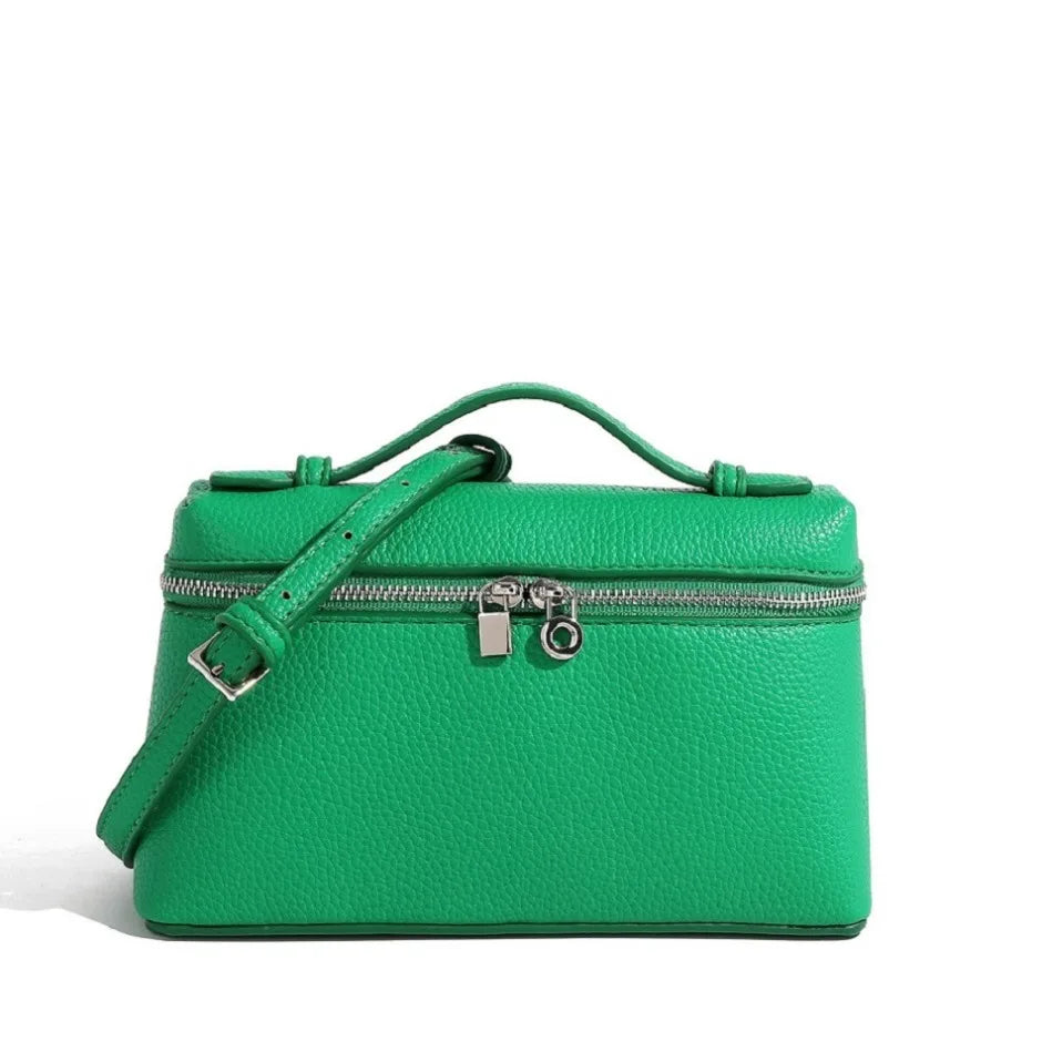 Lychelle Mini Luxe Bag — Bolso mini tipo “lunch box” con textura de grano lichi, diseño elegante y moderno, ideal para looks sofisticados y uso diario
