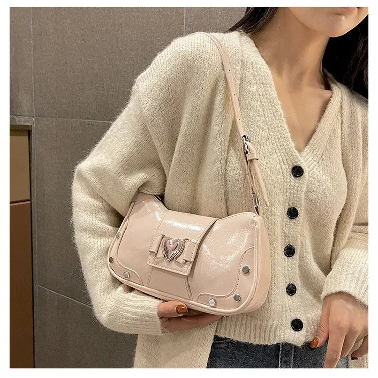Marbelle Casual Elegance — Bolso bajo el brazo con diseño sofisticado, ligero y práctico para uso diario y salidas nocturnas