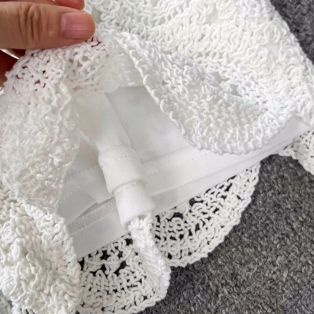 Lunessa Summer Chic — Set de dos piezas tejido con acabado delicado, ideal para paseos junto al mar y escapadas de verano