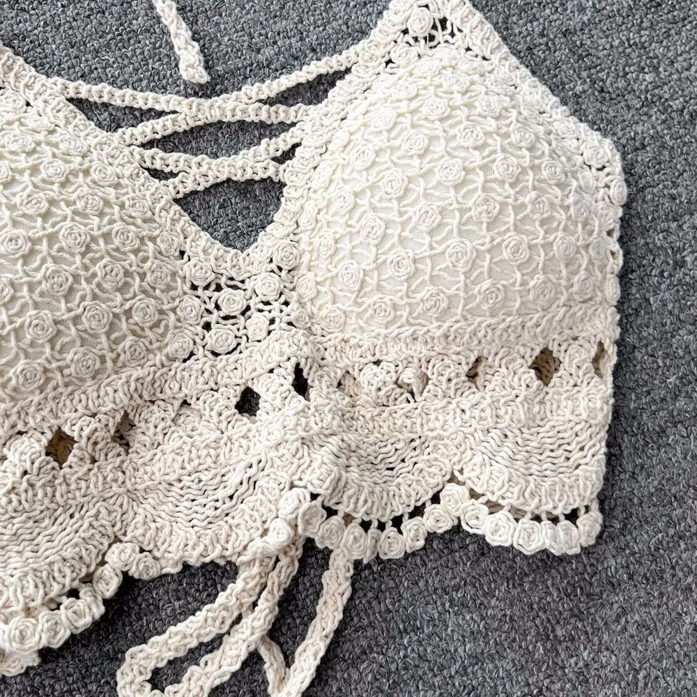 Lunessa Summer Chic — Set de dos piezas tejido con acabado delicado, ideal para paseos junto al mar y escapadas de verano