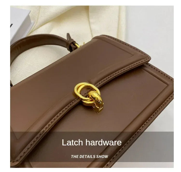 Bolso Aura Vintage-Inspirado en la elegancia clásica, este bolso aporta un toque refinado y femenino a cualquier ocasión. Ideal para quienes aman el estilo atemporal.