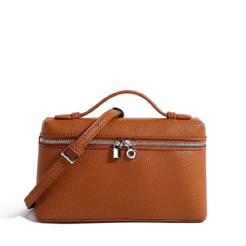Lychelle Mini Luxe Bag — Bolso mini tipo “lunch box” con textura de grano lichi, diseño elegante y moderno, ideal para looks sofisticados y uso diario
