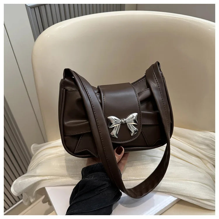 Marbelle Casual Elegance — Bolso bajo el brazo con diseño sofisticado, ligero y práctico para uso diario y salidas nocturnas