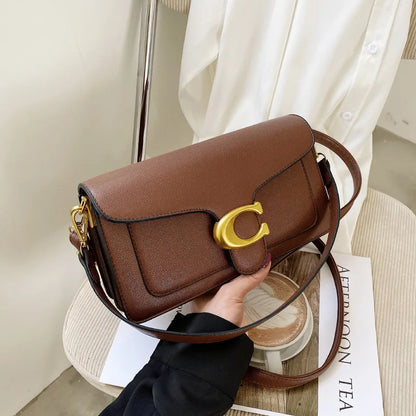Bolso Doble Elegancia-Diseñado para mujeres que buscan estilo y comodidad. Sus dos correas ofrecen versatilidad para llevarlo al hombro o cruzado, adaptándose a cualquier ocasión.
