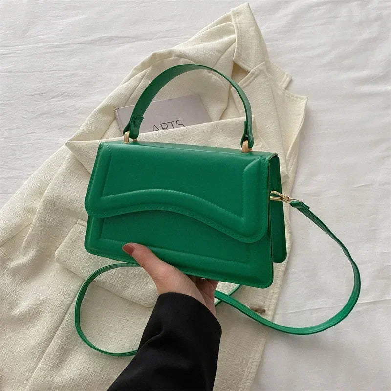 Bolso Aura de Lujo-Un bolso elegante y funcional que transmite exclusividad, confianza y buen gusto en cada detalle.
