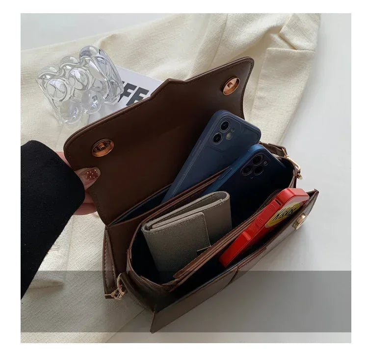 Bolso Aura Vintage-Inspirado en la elegancia clásica, este bolso aporta un toque refinado y femenino a cualquier ocasión. Ideal para quienes aman el estilo atemporal.