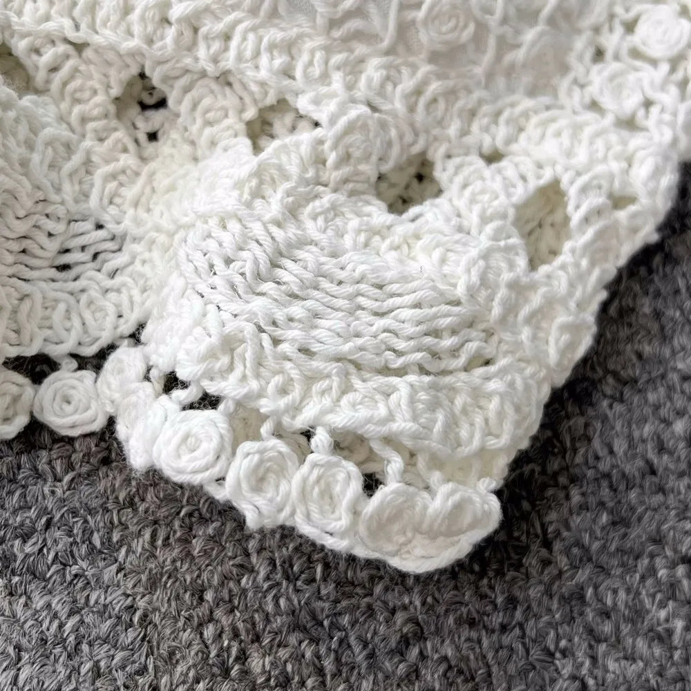 Lunessa Summer Chic — Set de dos piezas tejido con acabado delicado, ideal para paseos junto al mar y escapadas de verano