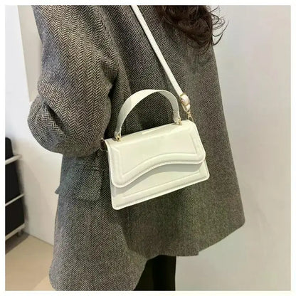 Bolso Aura de Lujo-Un bolso elegante y funcional que transmite exclusividad, confianza y buen gusto en cada detalle.