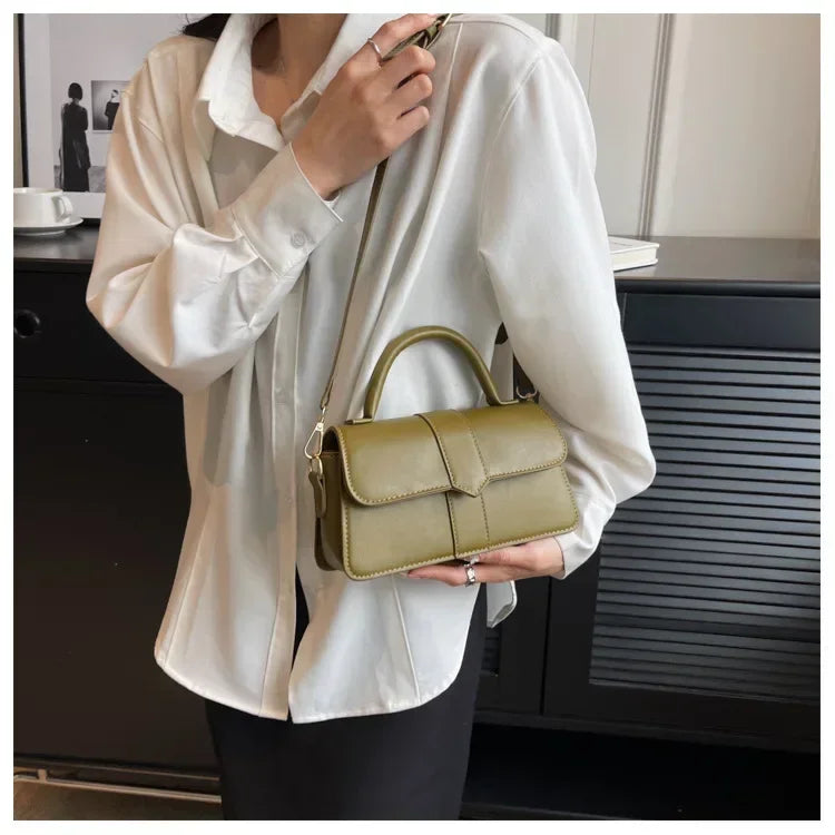Bolso Aura Vintage-Inspirado en la elegancia clásica, este bolso aporta un toque refinado y femenino a cualquier ocasión. Ideal para quienes aman el estilo atemporal.