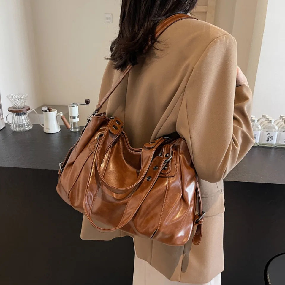 Alviera Classic Tote — Bolso tote elegante en PU suave, gran capacidad y diseño sofisticado ideal para el uso diario