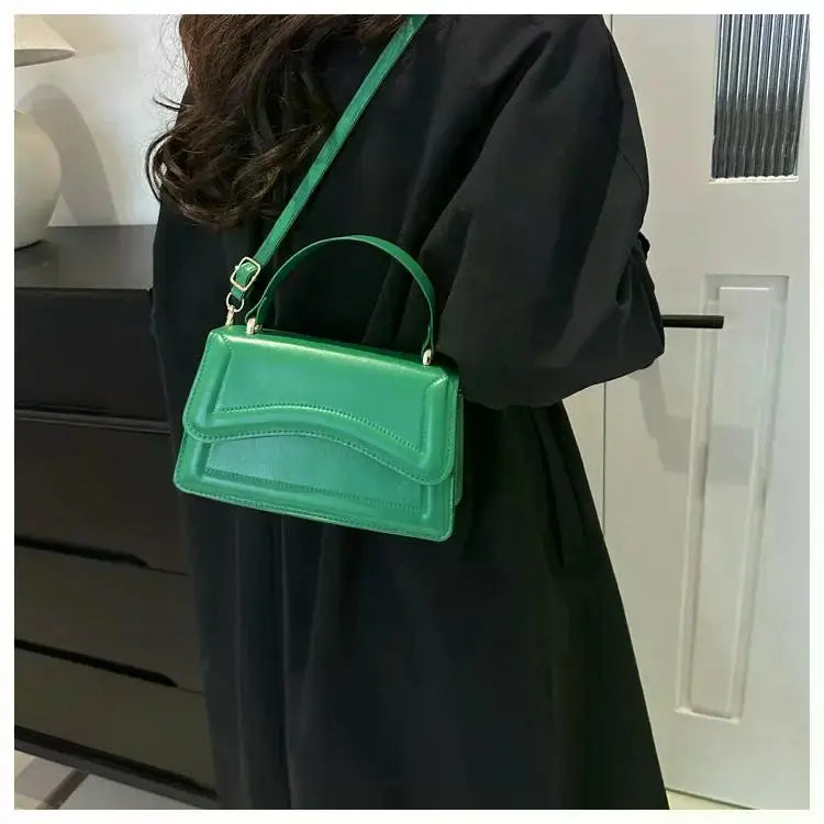Bolso Aura de Lujo-Un bolso elegante y funcional que transmite exclusividad, confianza y buen gusto en cada detalle.