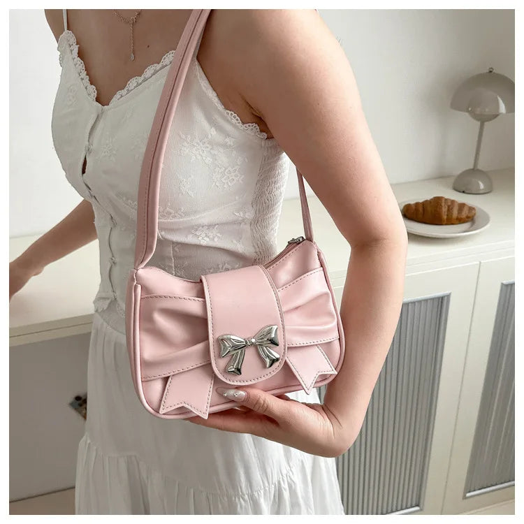 Marbelle Casual Elegance — Bolso bajo el brazo con diseño sofisticado, ligero y práctico para uso diario y salidas nocturnas